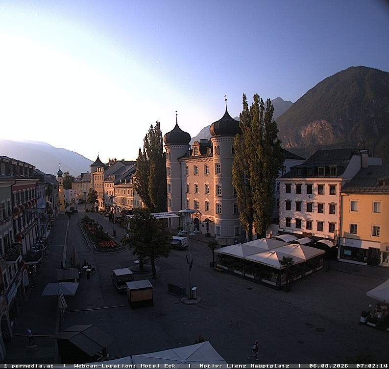 Archiv Foto Webcam Der Marktplatz von Lienz
