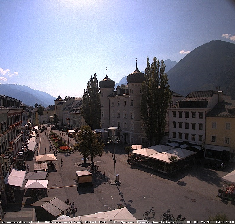 Archiv Foto Webcam Der Marktplatz von Lienz