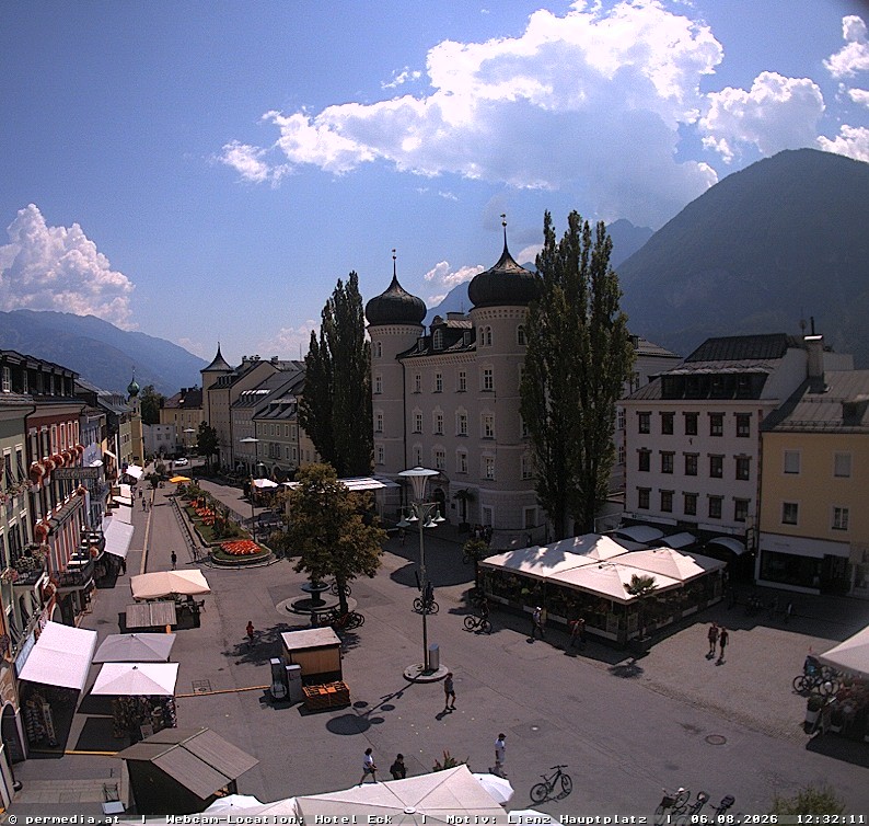 Archiv Foto Webcam Der Marktplatz von Lienz