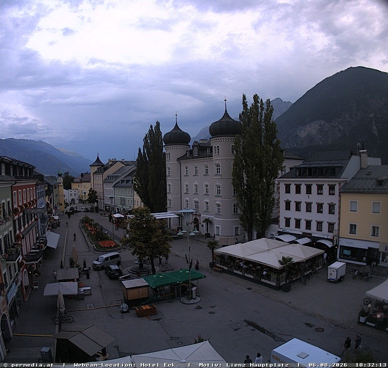 Archiv Foto Webcam Der Marktplatz von Lienz