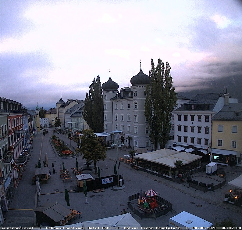 Archiv Foto Webcam Der Marktplatz von Lienz