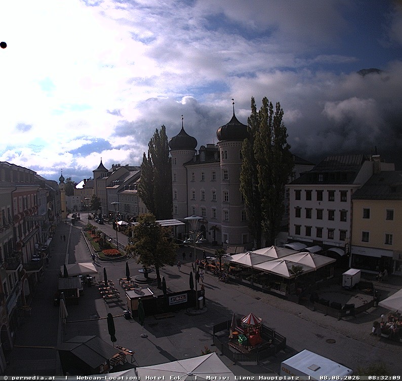 Archiv Foto Webcam Der Marktplatz von Lienz