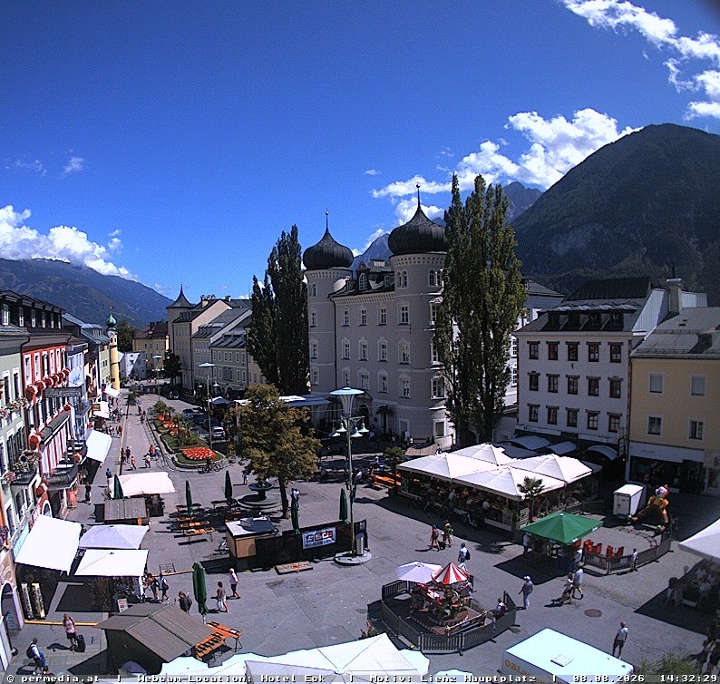Archiv Foto Webcam Der Marktplatz von Lienz