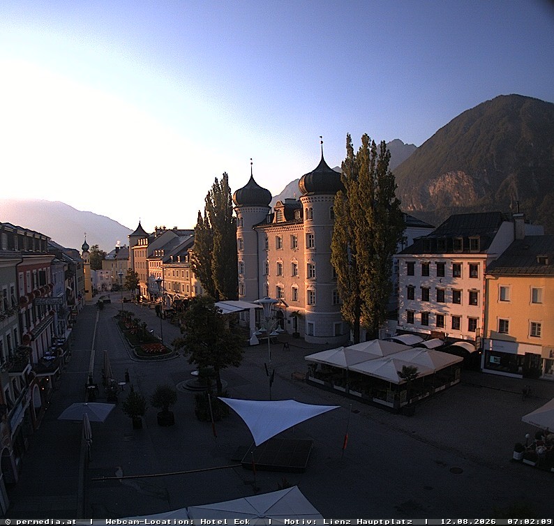 Archiv Foto Webcam Der Marktplatz von Lienz