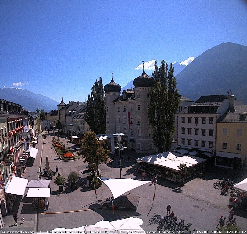 Archiv Foto Webcam Der Marktplatz von Lienz