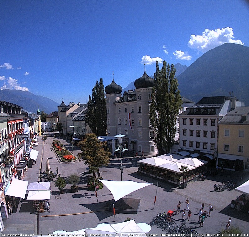 Archiv Foto Webcam Der Marktplatz von Lienz