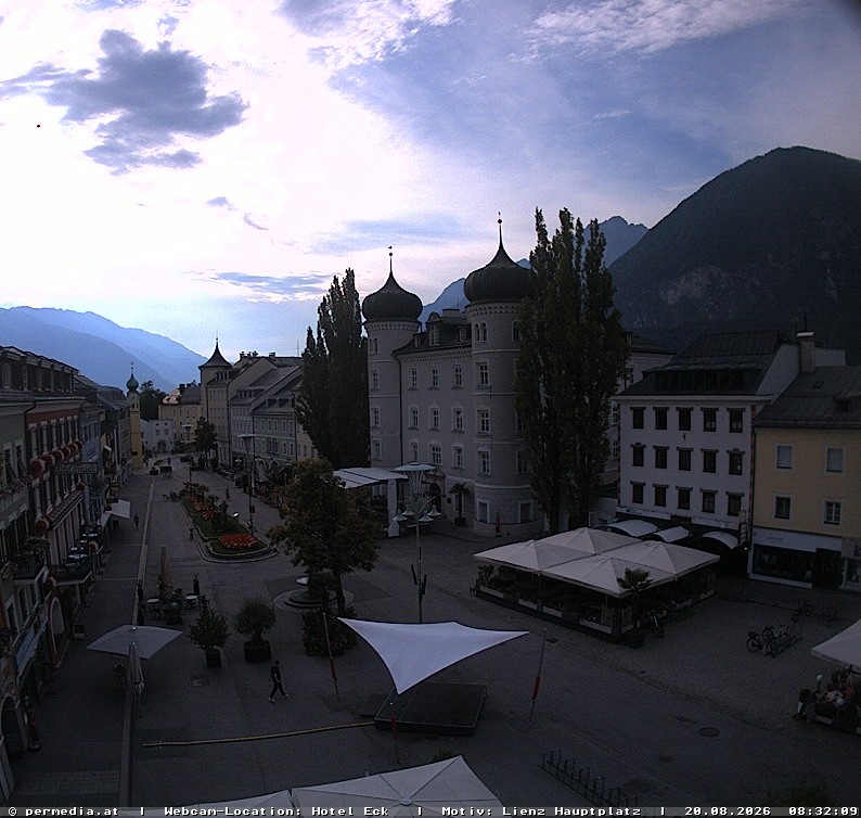 Archiv Foto Webcam Der Marktplatz von Lienz