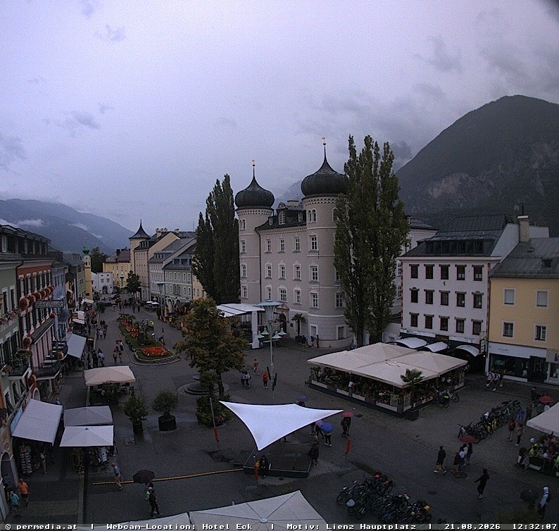 Archiv Foto Webcam Der Marktplatz von Lienz