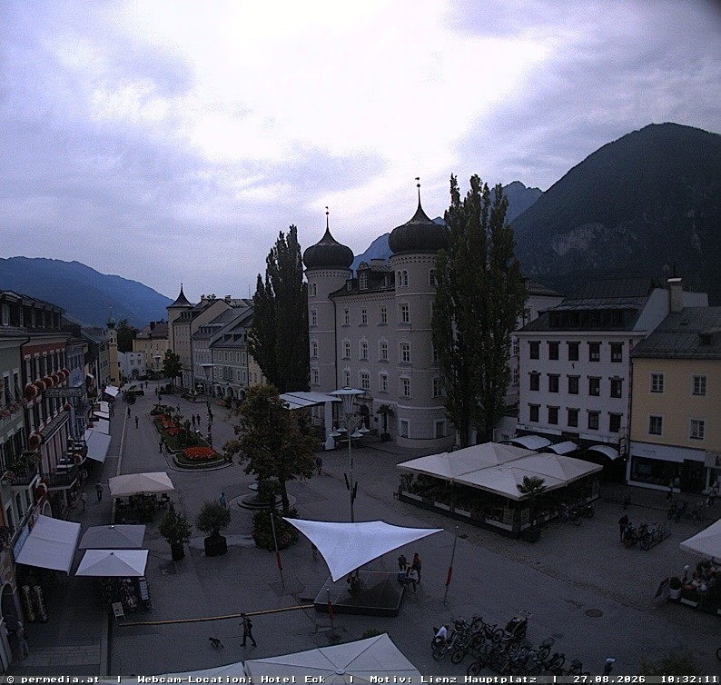 Archiv Foto Webcam Der Marktplatz von Lienz
