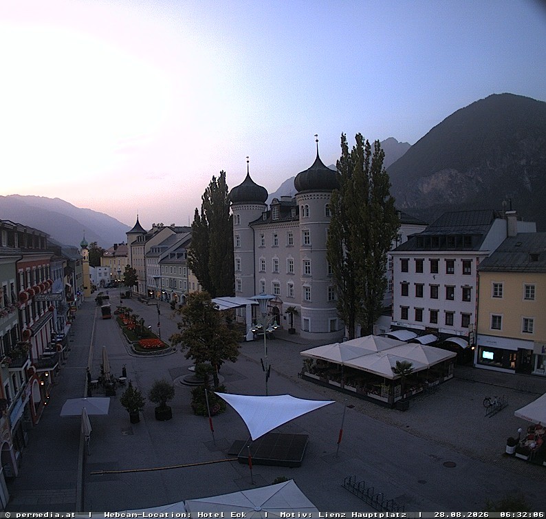 Archiv Foto Webcam Der Marktplatz von Lienz
