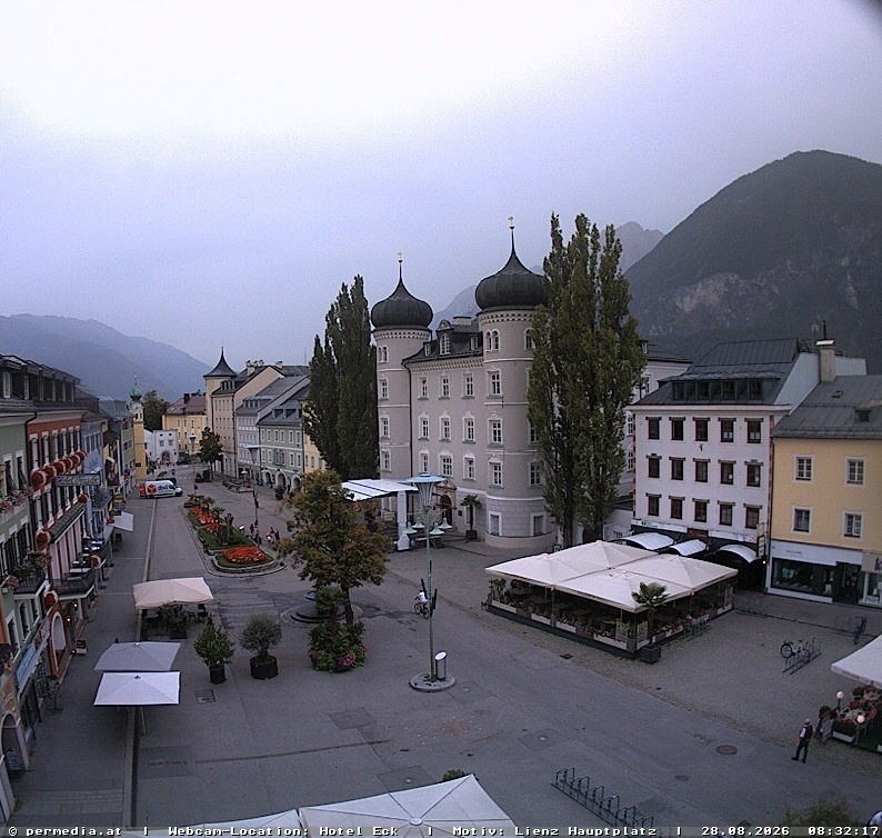 Archiv Foto Webcam Der Marktplatz von Lienz