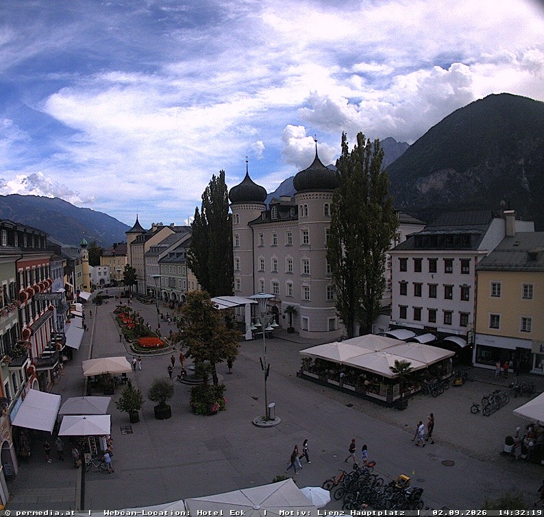 Archiv Foto Webcam Der Marktplatz von Lienz