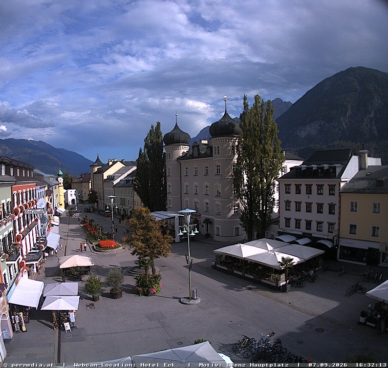 Archiv Foto Webcam Der Marktplatz von Lienz