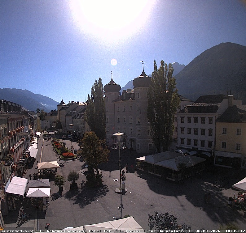 Archiv Foto Webcam Der Marktplatz von Lienz
