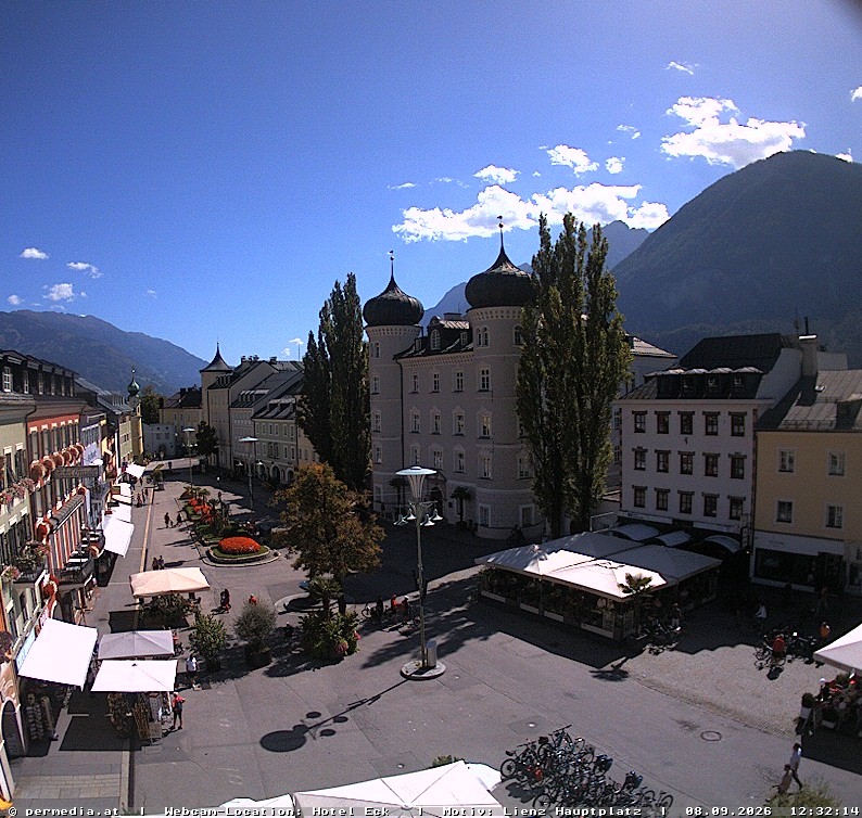 Archiv Foto Webcam Der Marktplatz von Lienz