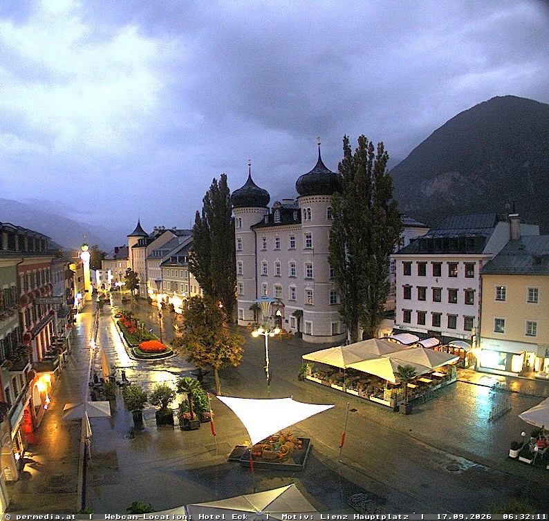 Archiv Foto Webcam Der Marktplatz von Lienz