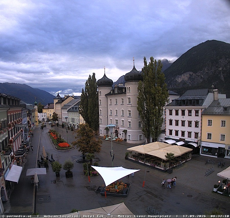 Archiv Foto Webcam Der Marktplatz von Lienz