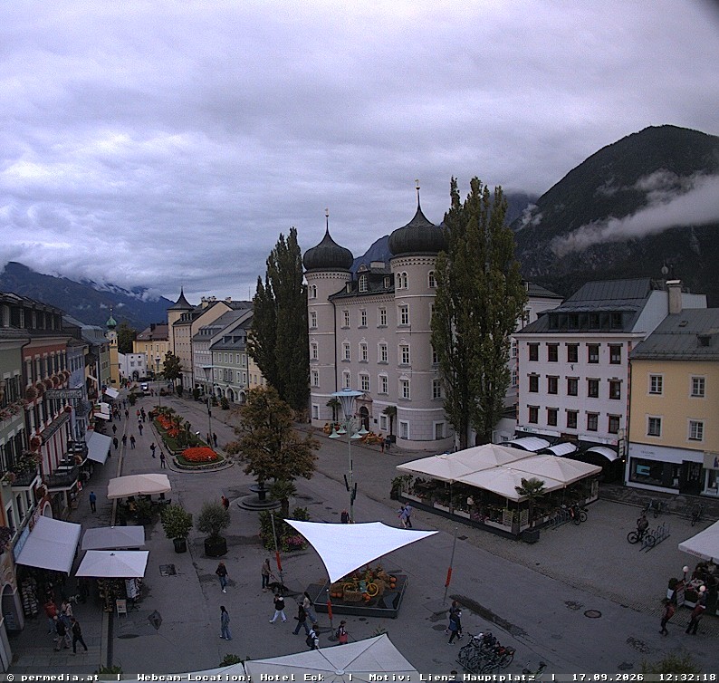 Archiv Foto Webcam Der Marktplatz von Lienz