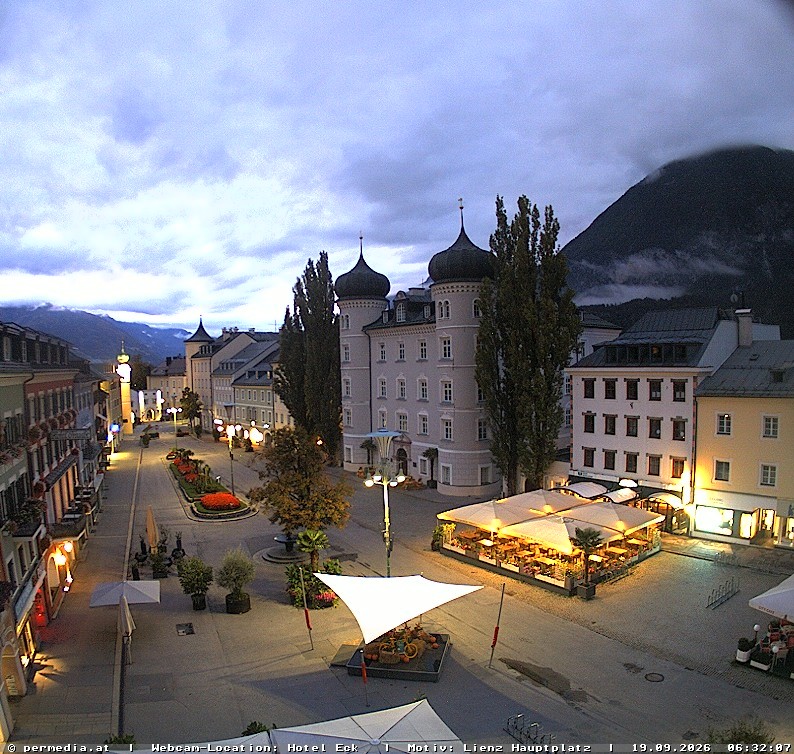 Archiv Foto Webcam Der Marktplatz von Lienz