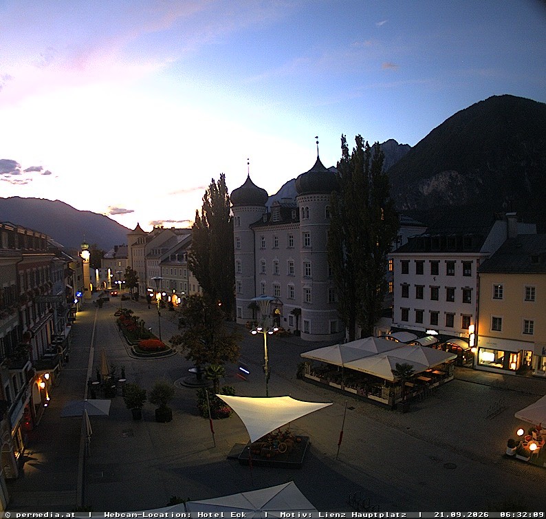 Archiv Foto Webcam Der Marktplatz von Lienz