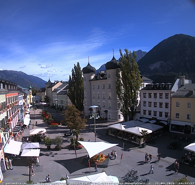 Archiv Foto Webcam Der Marktplatz von Lienz
