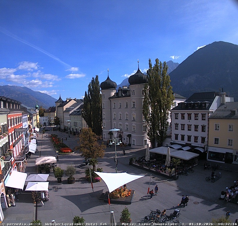 Archiv Foto Webcam Der Marktplatz von Lienz