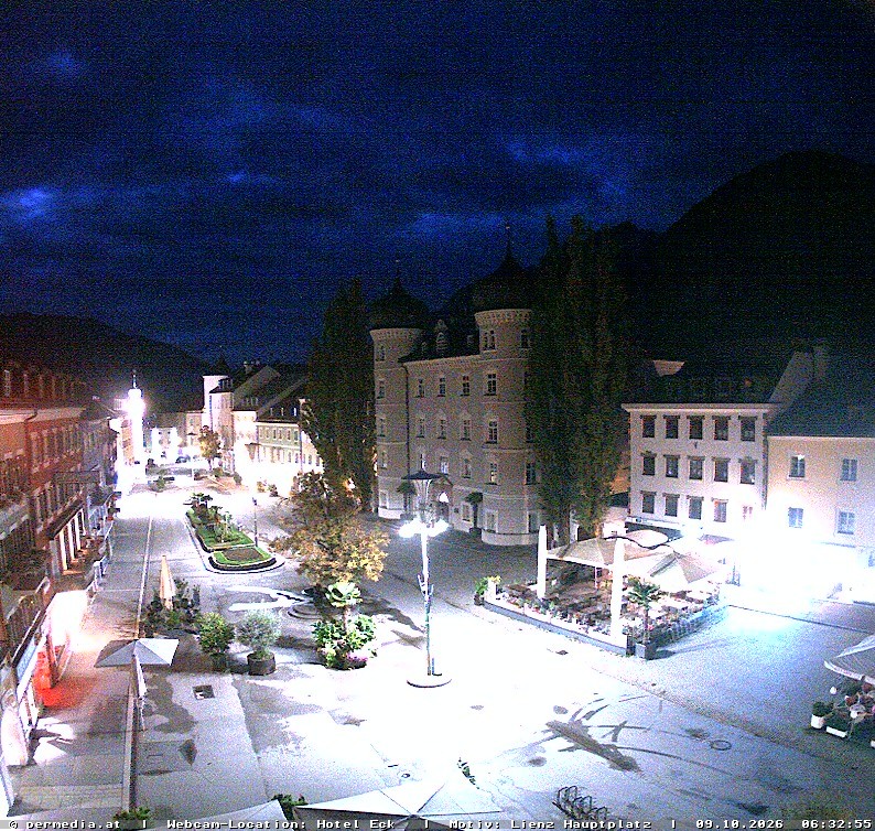 Archiv Foto Webcam Der Marktplatz von Lienz