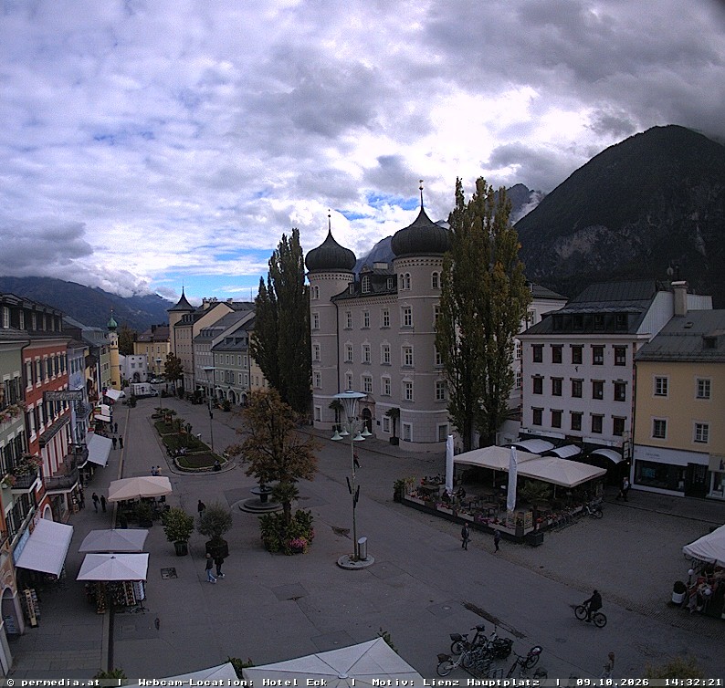 Archiv Foto Webcam Der Marktplatz von Lienz
