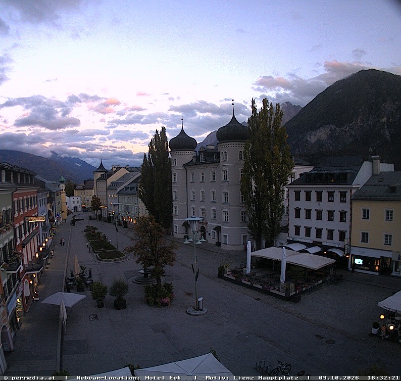 Archiv Foto Webcam Der Marktplatz von Lienz