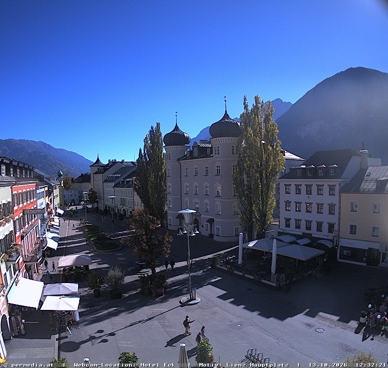 Archiv Foto Webcam Der Marktplatz von Lienz