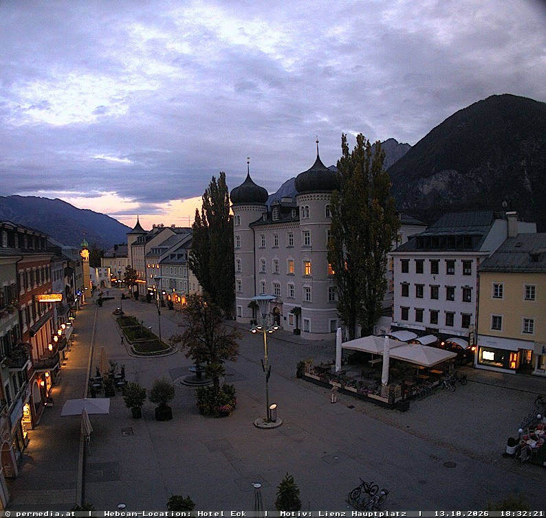 Archiv Foto Webcam Der Marktplatz von Lienz