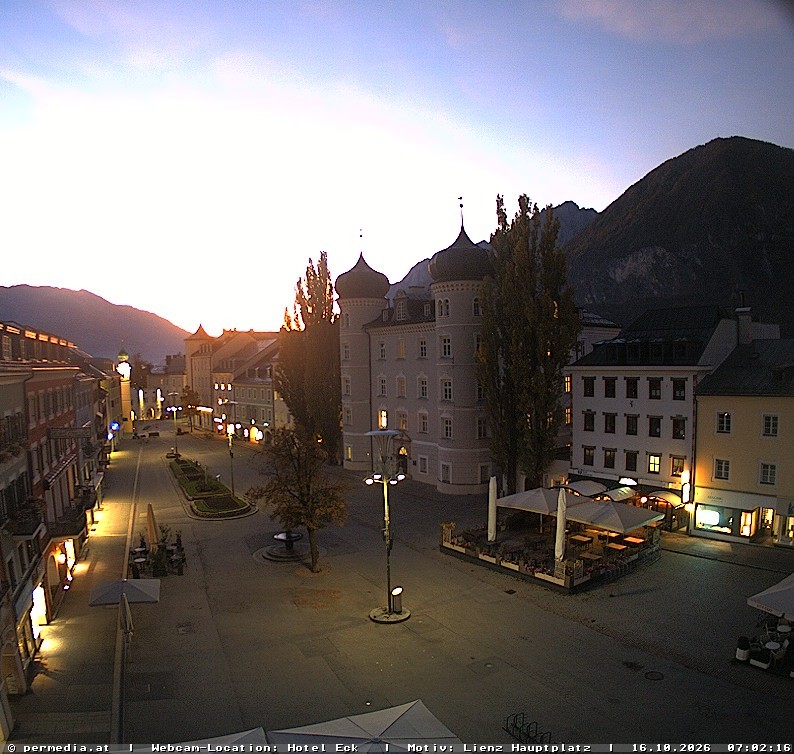 Archiv Foto Webcam Der Marktplatz von Lienz