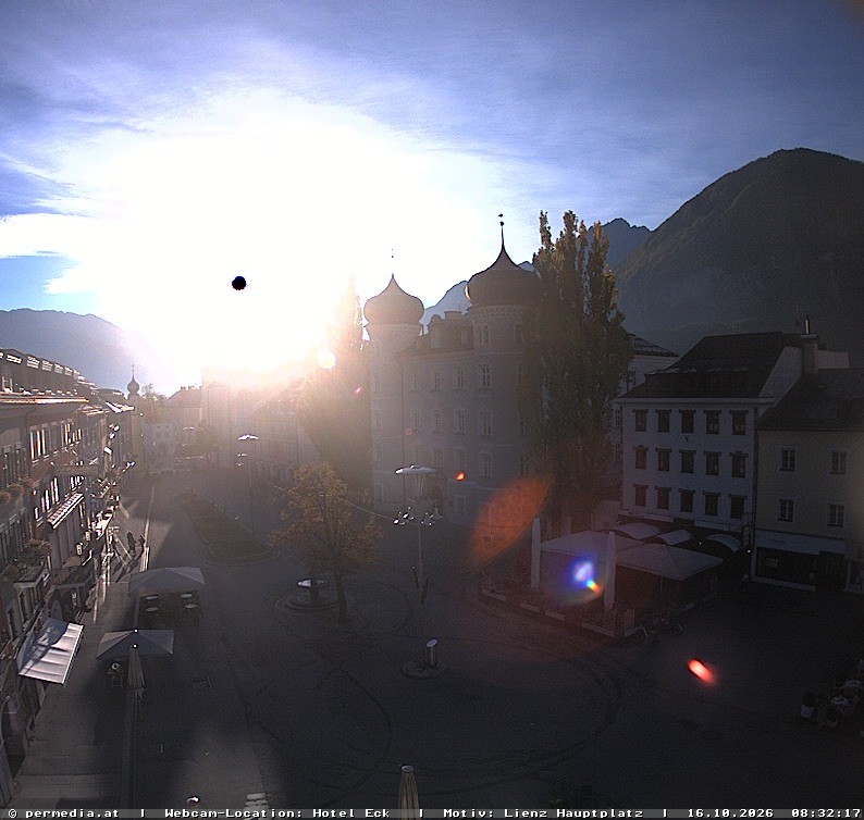 Archiv Foto Webcam Der Marktplatz von Lienz