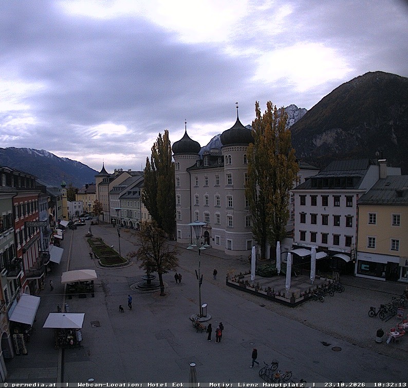 Archiv Foto Webcam Der Marktplatz von Lienz