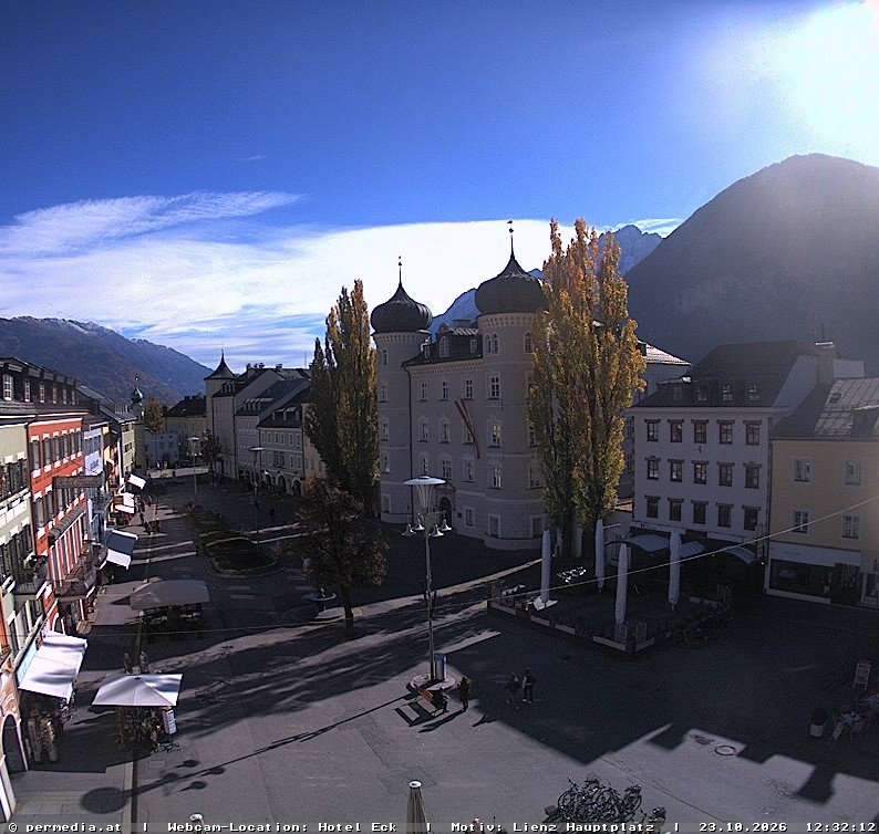 Archiv Foto Webcam Der Marktplatz von Lienz