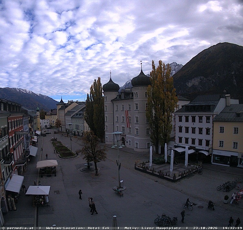Archiv Foto Webcam Der Marktplatz von Lienz