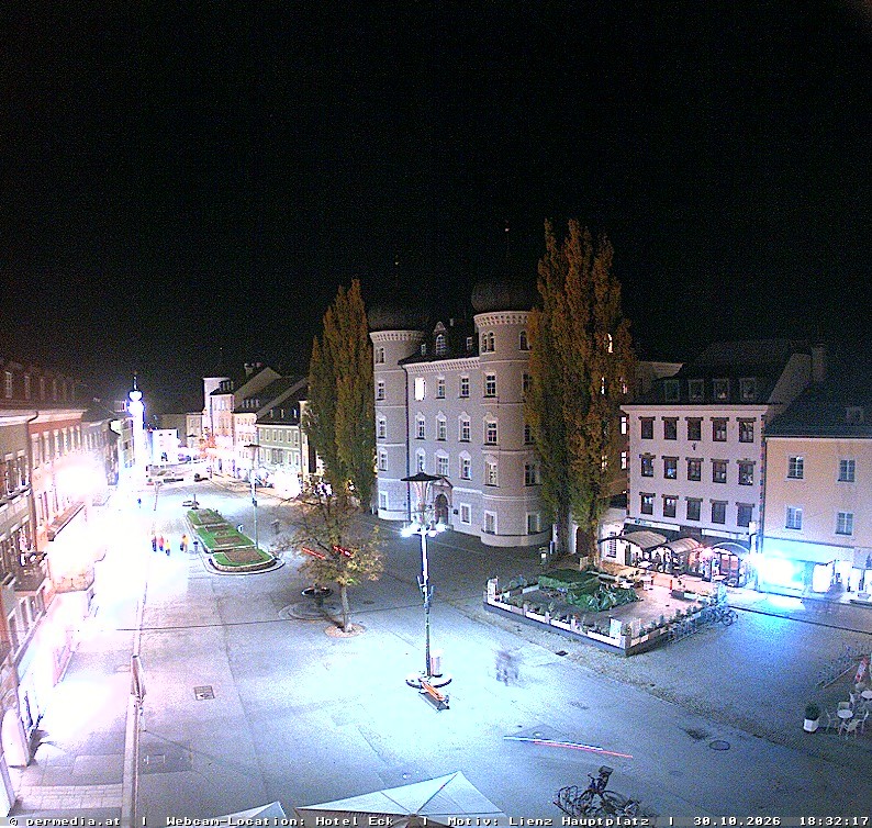Archiv Foto Webcam Der Marktplatz von Lienz