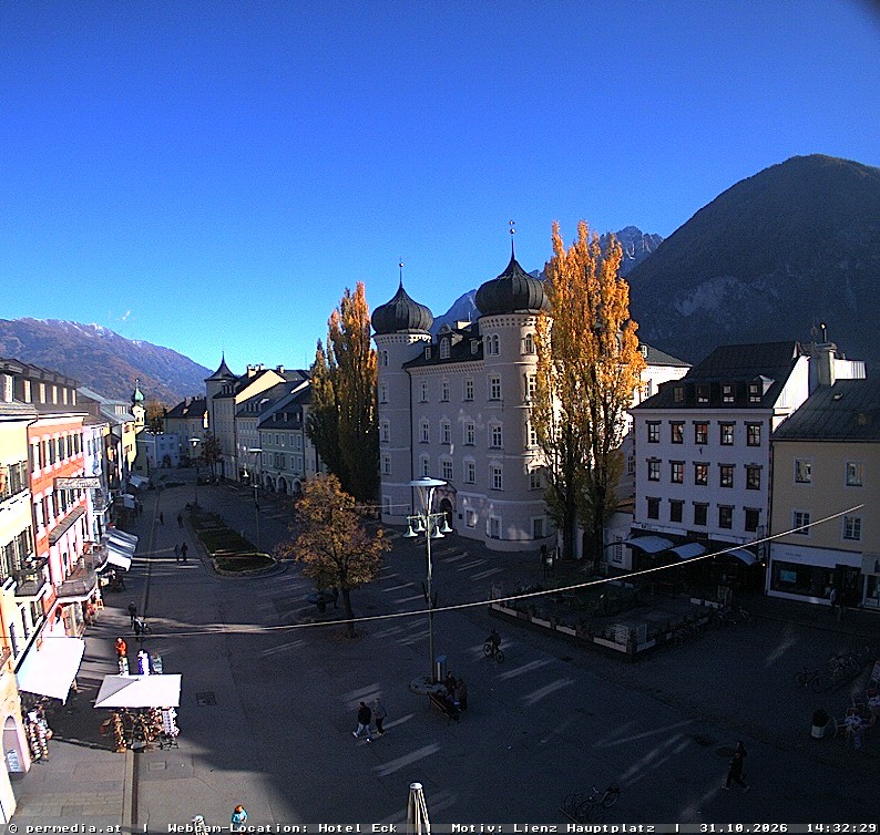 Archiv Foto Webcam Der Marktplatz von Lienz