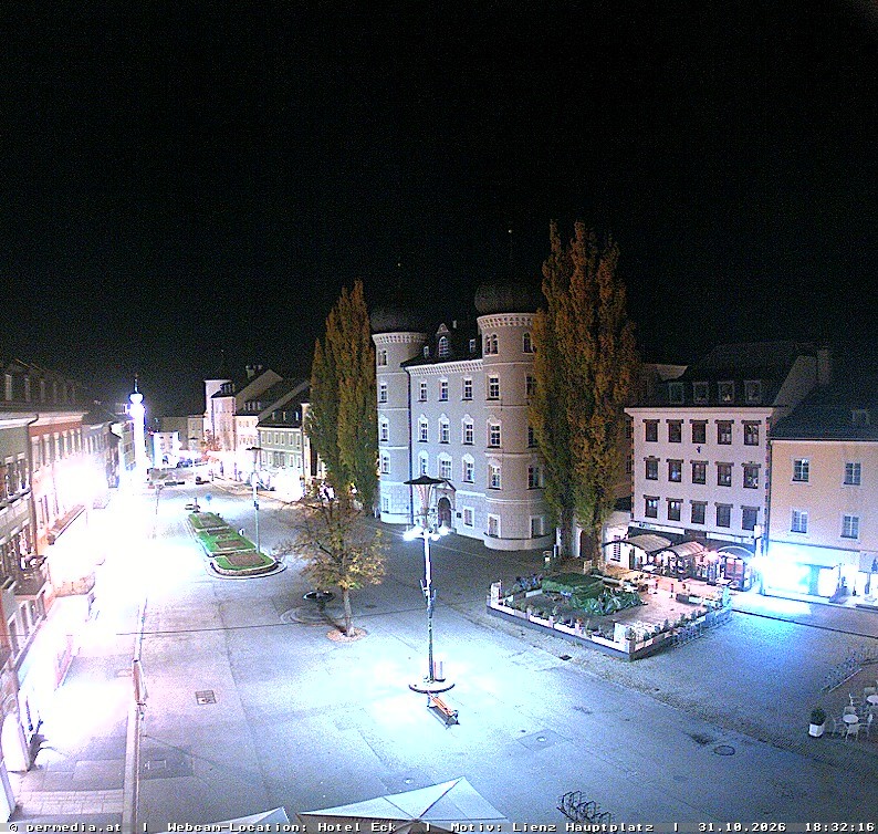 Archiv Foto Webcam Der Marktplatz von Lienz