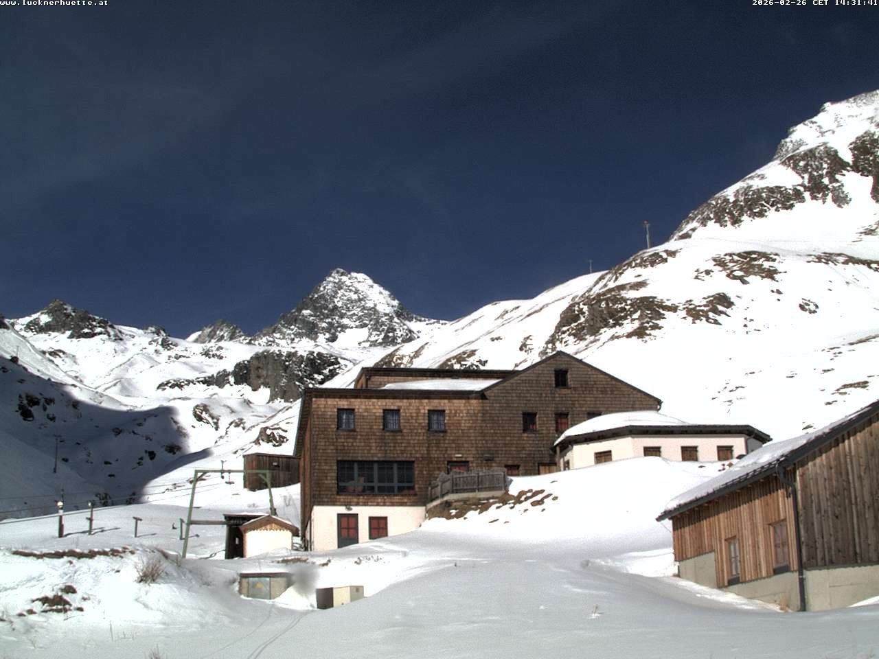 Archived image Webcam Luckner mountain hut at Großglockner