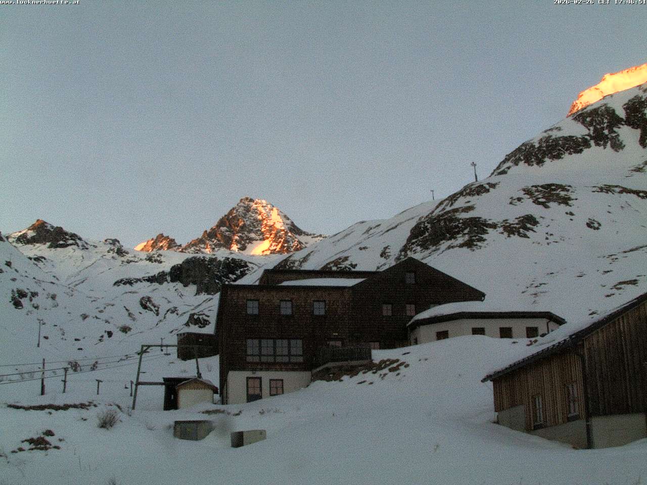 Archived image Webcam Luckner mountain hut at Großglockner