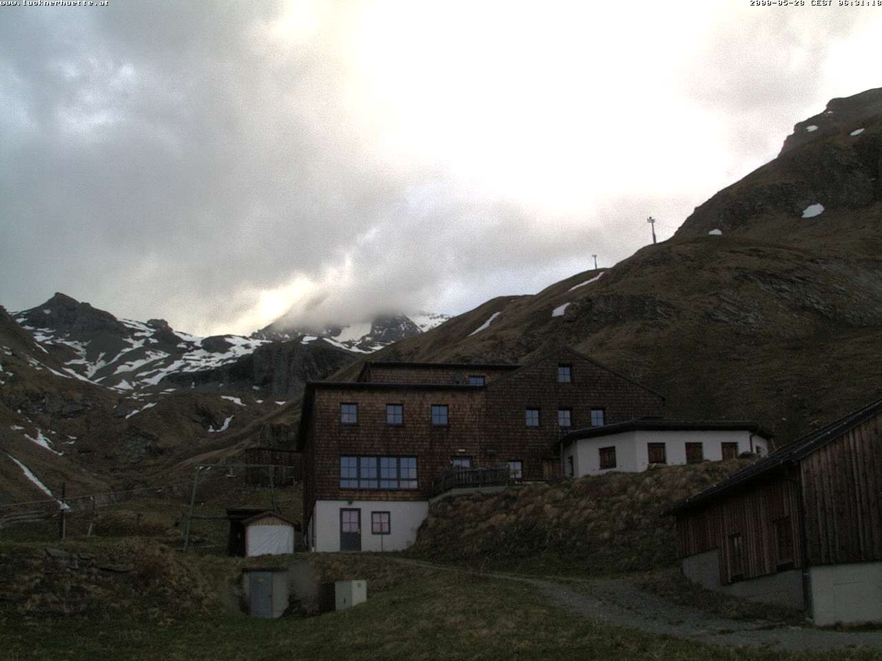 Archived image Webcam Luckner mountain hut at Großglockner