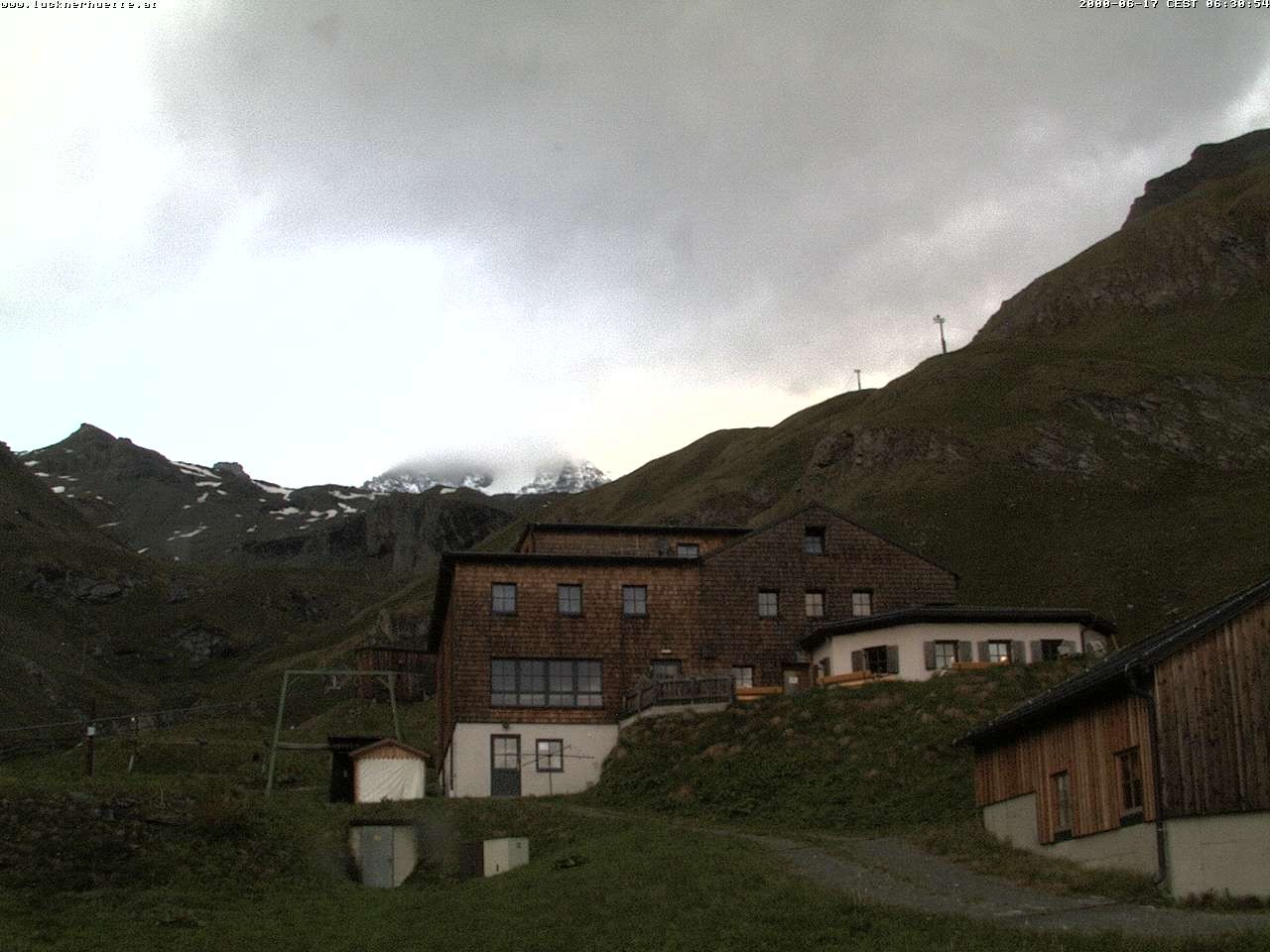 Archived image Webcam Luckner mountain hut at Großglockner