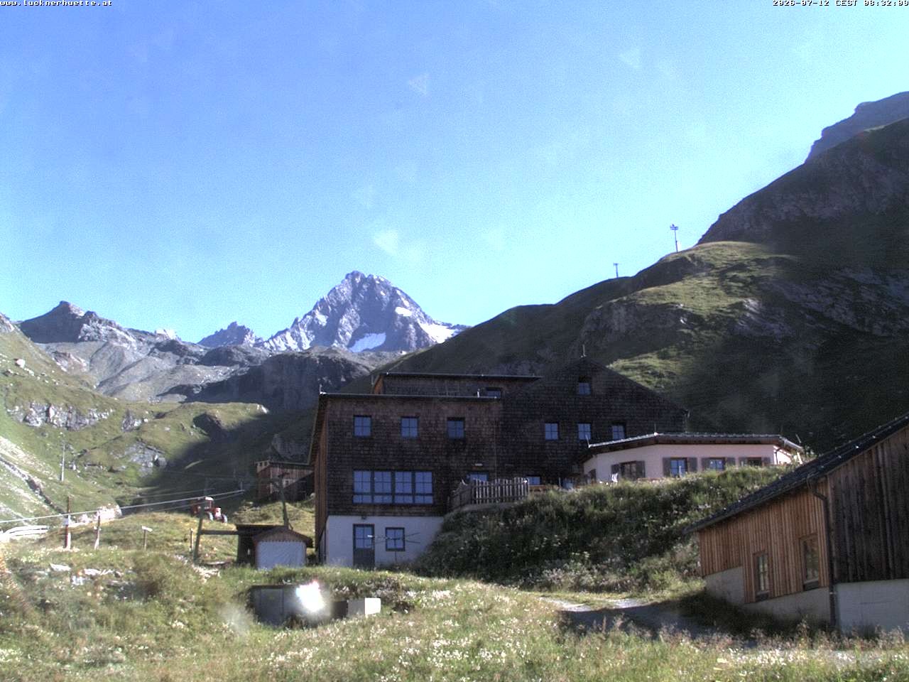 Archived image Webcam Luckner mountain hut at Großglockner