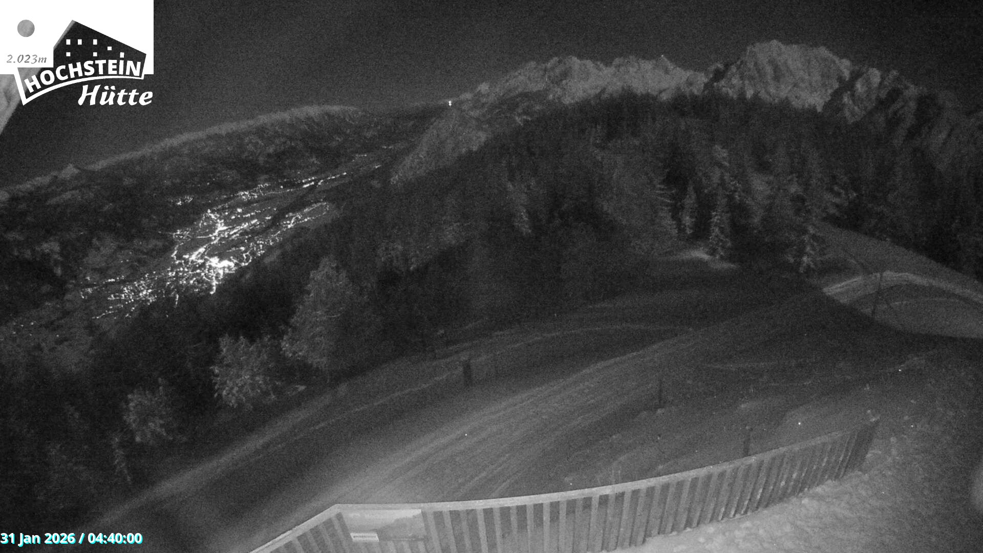 Archiv Foto Webcam Sicht von der Hochsteinhütte auf 2057 Meter