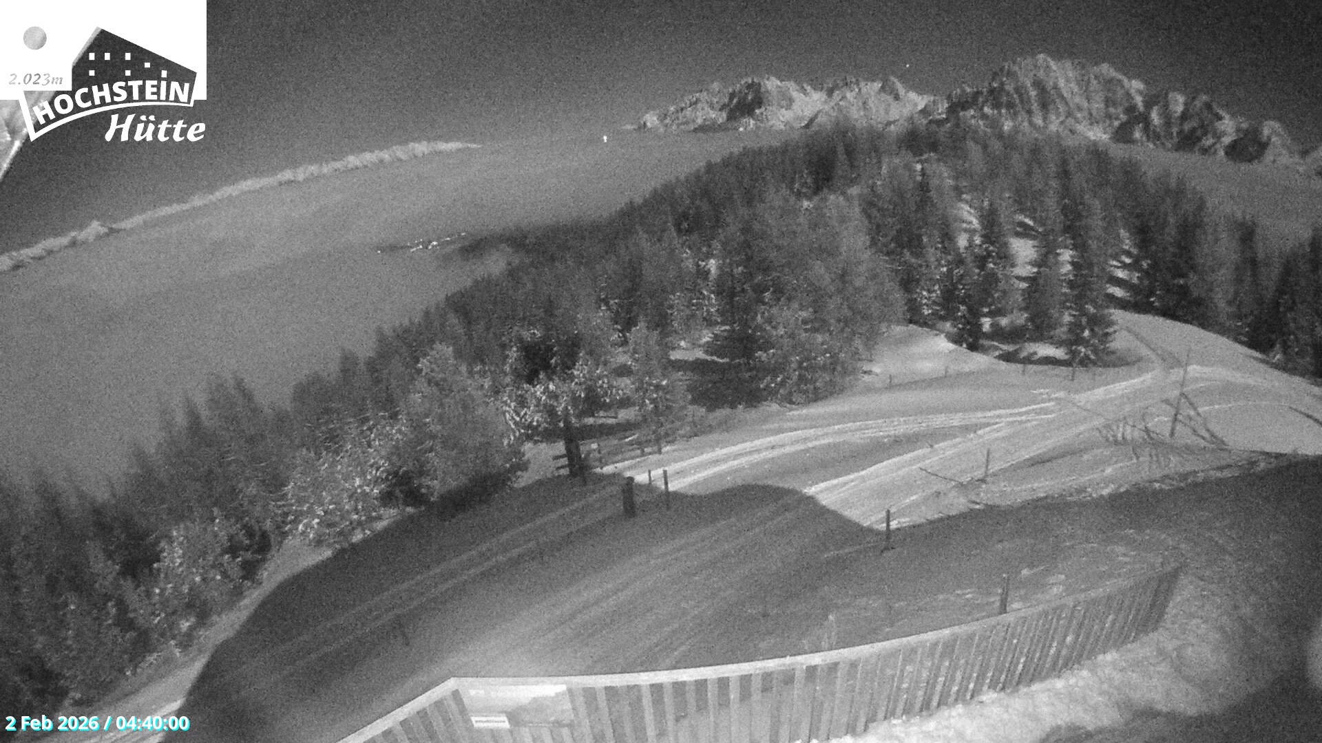 Archiv Foto Webcam Sicht von der Hochsteinhütte auf 2057 Meter