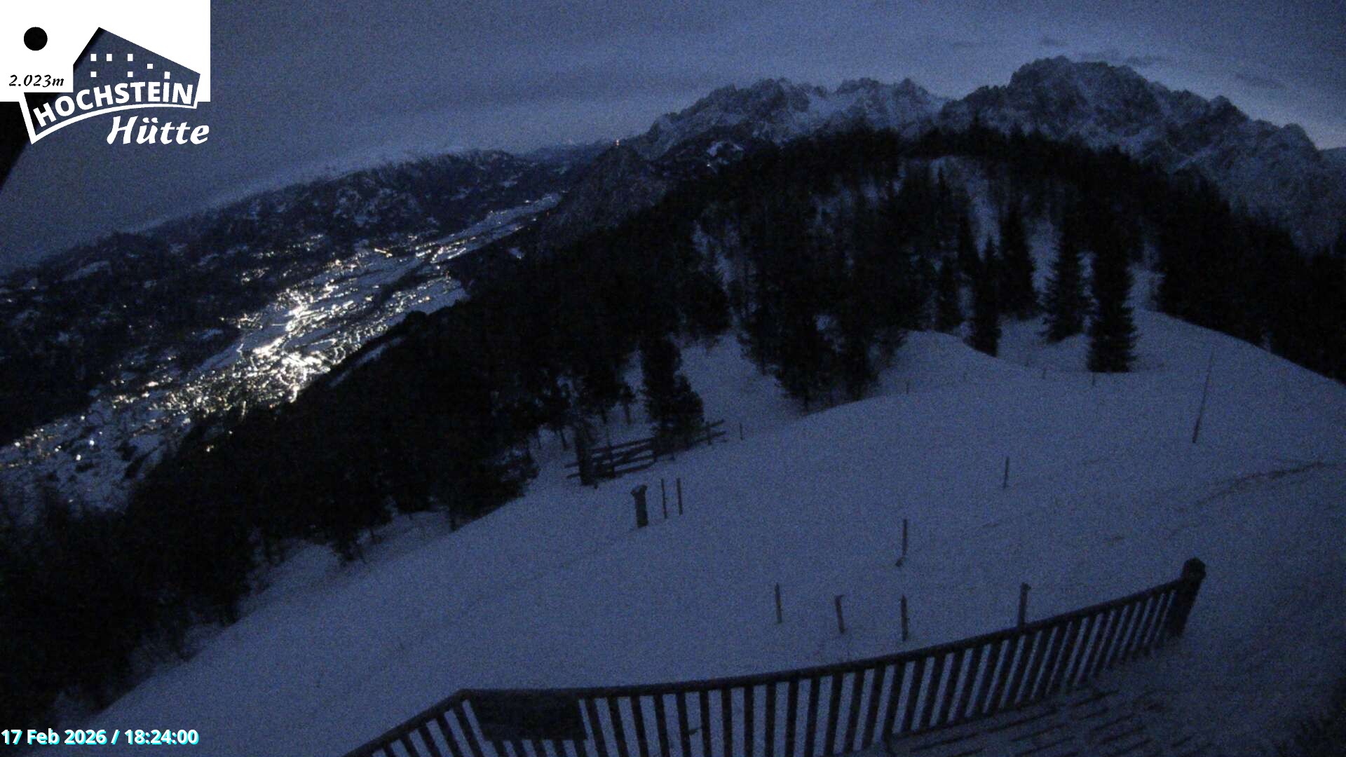 Archiv Foto Webcam Sicht von der Hochsteinhütte auf 2057 Meter