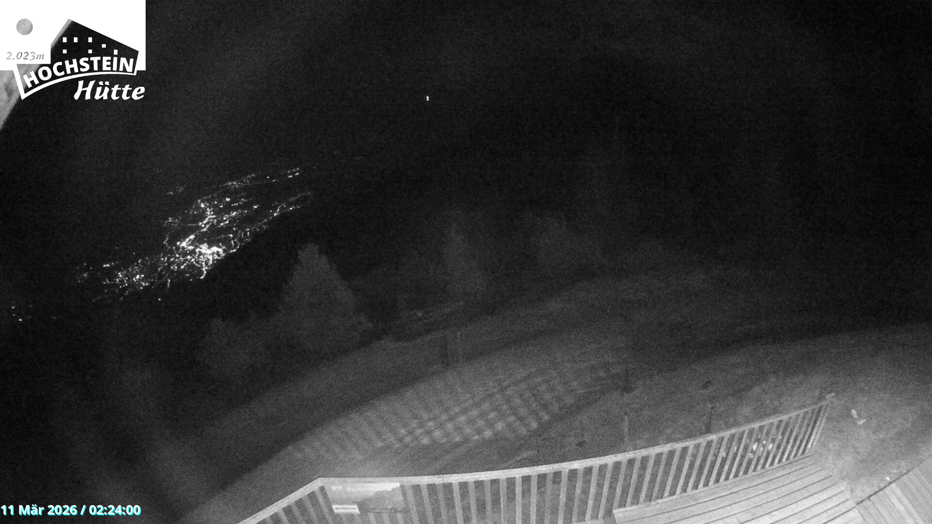 Archiv Foto Webcam Sicht von der Hochsteinhütte auf 2057 Meter