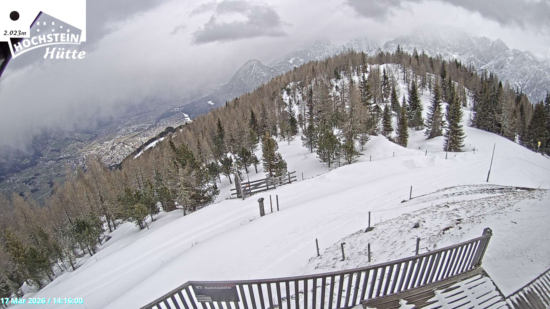 Archiv Foto Webcam Sicht von der Hochsteinhütte auf 2057 Meter