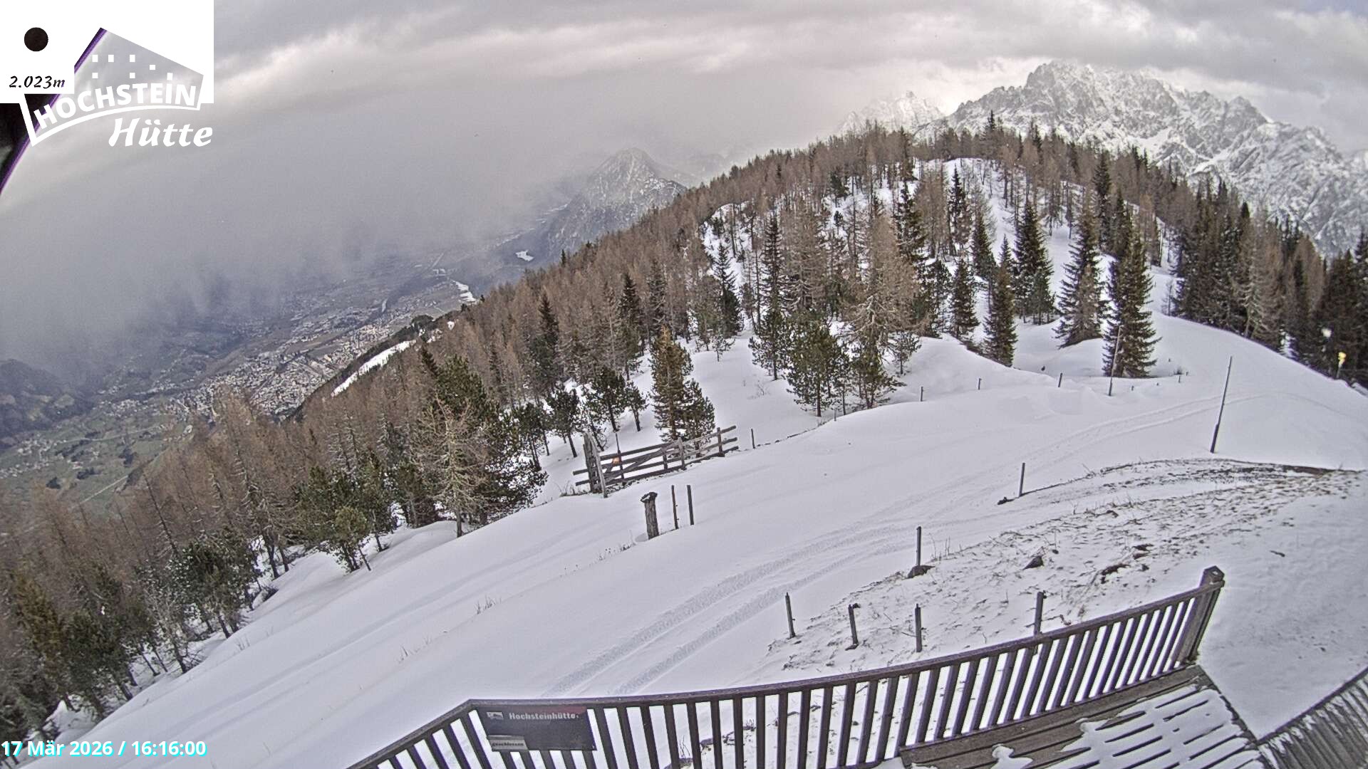 Archiv Foto Webcam Sicht von der Hochsteinhütte auf 2057 Meter